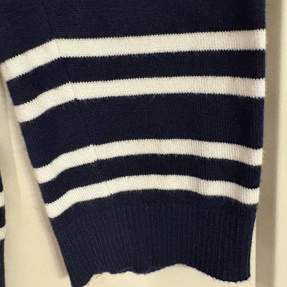 Market & Spruce Navy and White Striped Long Sleeve Fine Knit Sweater